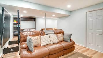 Apartment (0 Bedroom) | Bahagian dalam