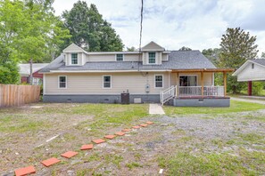 House (4 Bedrooms) | Interior - Walterboro House w/ Office Near Wildlife Center (Walterboro)