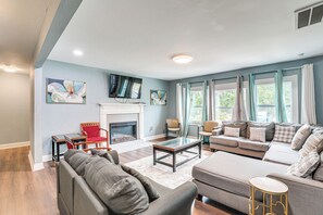 House (4 Bedrooms) | Front of property