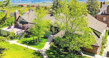 Helena Apartment w/ Patio < 1 Mi to Downtown!