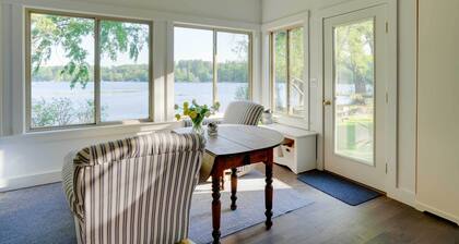 Waterfront Cottage in Summer Village w/ Grill