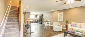 Quaint Pocahontas Townhome, Central Location!