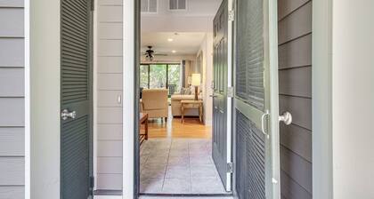 Seabrook Island Villa w/ Patio < 1 Mi to Beach!