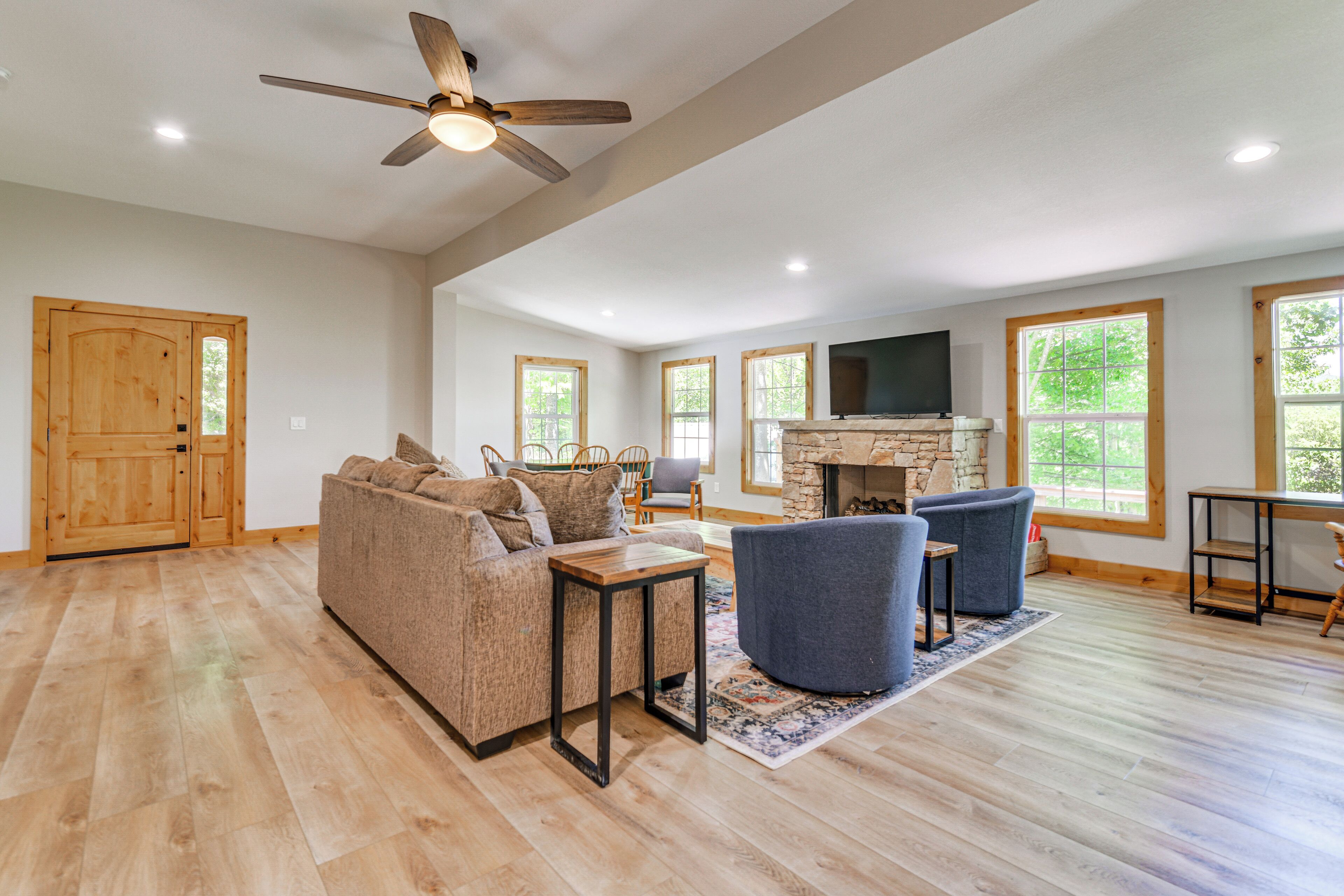 House (2 Bedrooms) | Interior