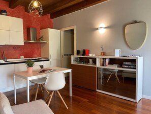 Interior - 10 minutes from Verona, lovely one-bedroom apartment nestled in the vineyards (Nesente)