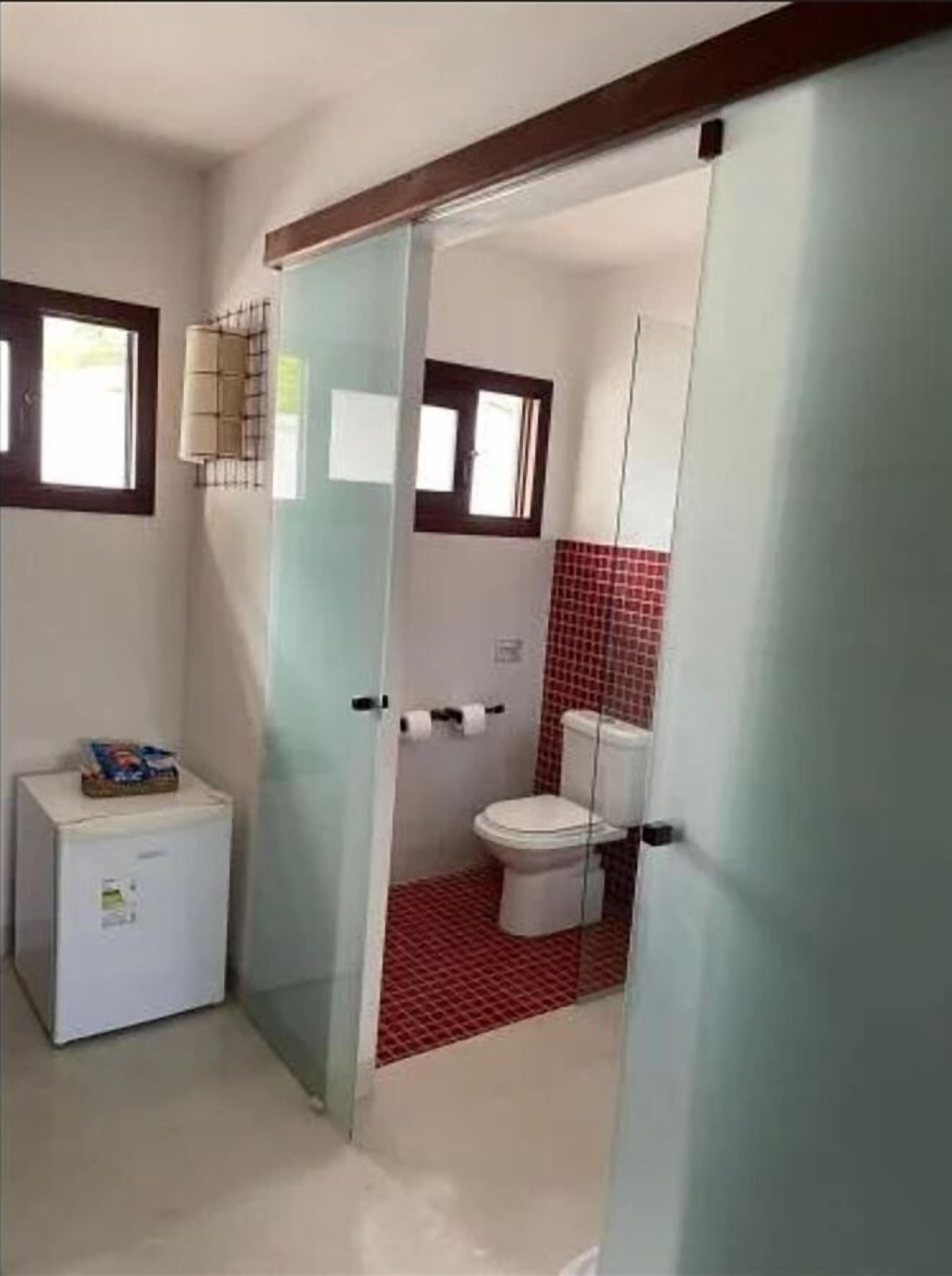 Suite Deluks, 1 kamar tidur | 1 kamar tidur, minibar, Wi-Fi gratis, dan seprai linen