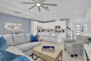 Townhome, 5 Bedrooms | Living area