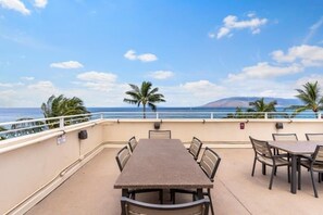 Appart'hôtel, 2 chambres | Restauration extérieure