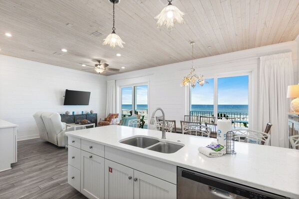 Interior - Beautiful Beachfront House! (Gulf Shores)