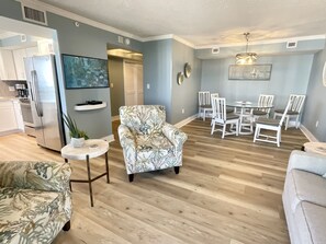 Condo, 2 chambres | Intérieur