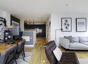 Smart TV - Penthouse Shoreditch Unique Apartment (London)