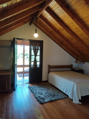 Cabana lua de mel, vista para a montanha | 3 quartos, roupas de cama premium, individualmente decorados
