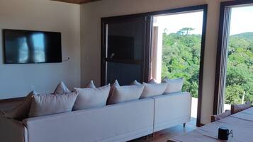 Cabaña de luna de miel, vistas a la montaña | Televisión