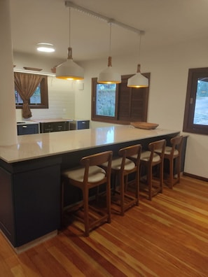 Honeymoon Cabin, Mountain View | Private kitchen | Fridge, microwave, blender, toaster oven - Recanto Vista Alegre - Rancho Queimado (Rancho Queimado)