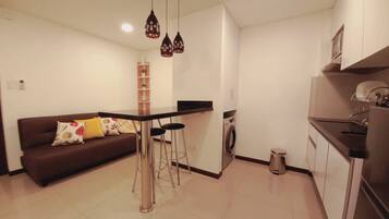 Huoneisto, 1 makuuhuone, esteetön, tupakointi sallittu | Sisätilat