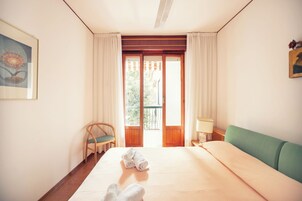 Apartment | 1 bedroom, iron/ironing board, free WiFi