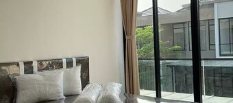 Rumah baru didallas pik 2 dan free pembantu. Banyak wisata kuliner, klub, mall