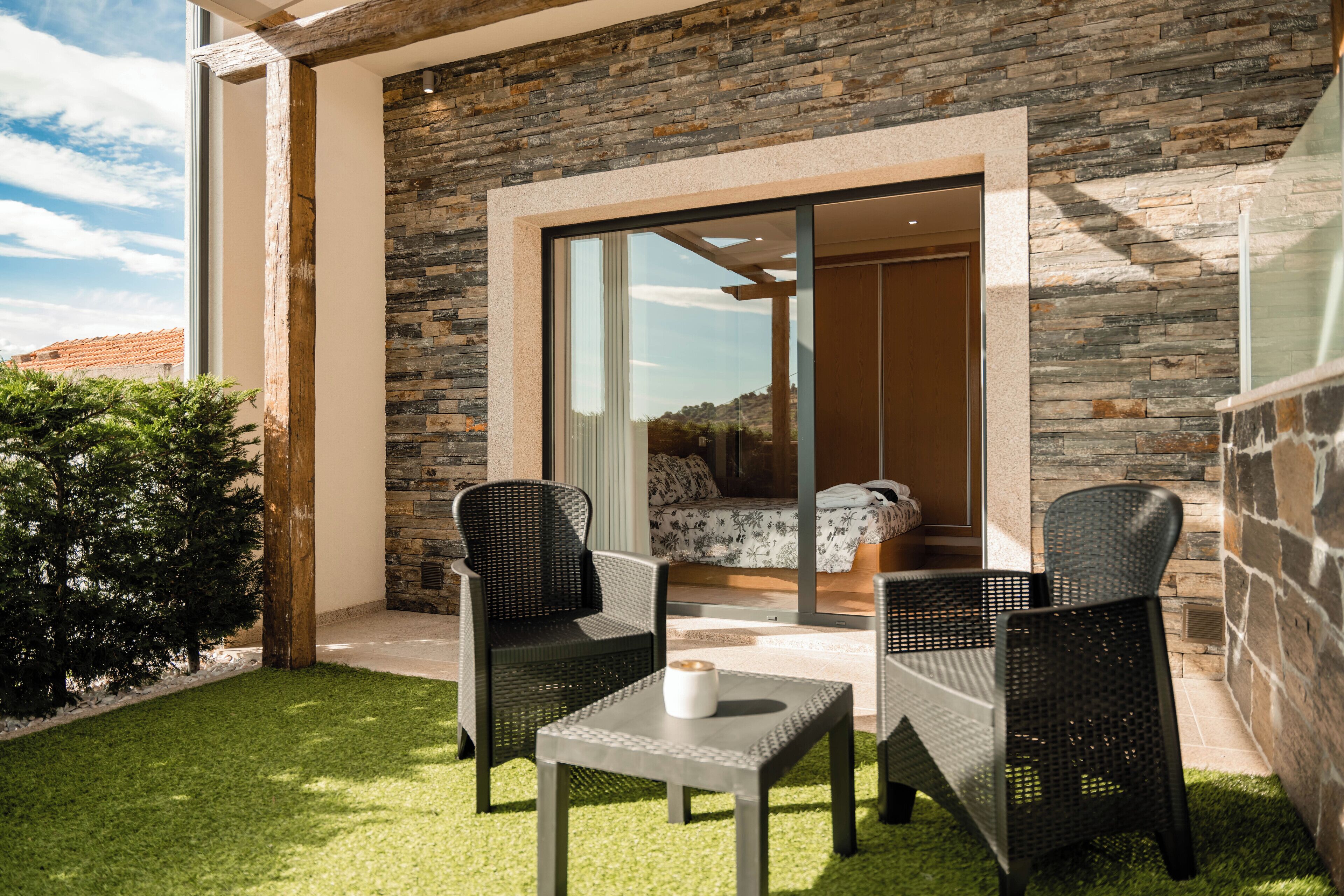 Comfort Room | Desk, free WiFi, bed sheets