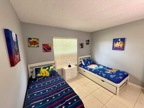 4 bedrooms, free WiFi, bed sheets, wheelchair access