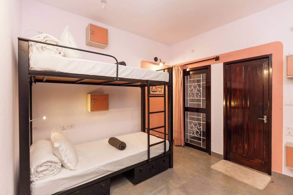 Deluxe Shared Dormitory