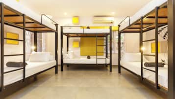 Deluxe Shared Dormitory | Free WiFi