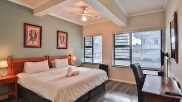 Hus (0 Bedroom) | 1 sovrum, vÀrdeförvaringsskÄp pÄ rummet och strykjÀrn/strykbrÀda