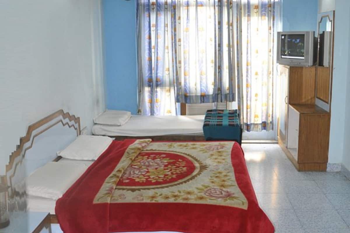 Family Room | Free WiFi, bed sheets