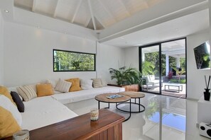 TV - Nuit d'étoiles - Two Bedroom Villa, Sleeps 4 (Saint Martin)