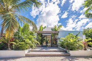 Exterior - Nuit d'étoiles - Two Bedroom Villa, Sleeps 4 (Saint Martin)