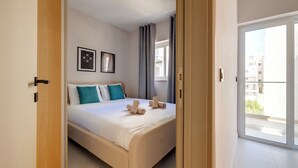 2 bedrooms, iron/ironing board, WiFi (free), bed sheets