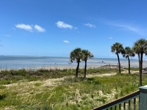 Beach nearby - Spectacular Ocean Front Bedroom Views - 626 Newhaven (Fripp Island)