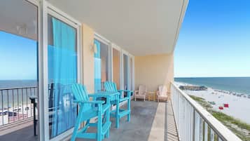 家庭公寓式客房, 3 间卧室, 阳台, 海滩景观 | 阳台