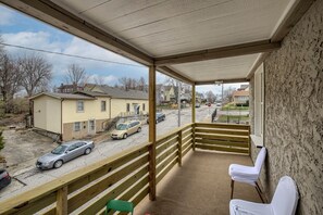 Terrace/patio - 5mins to Downtown•Spacious•Pet Friendly•W&D
 (Kansas City)