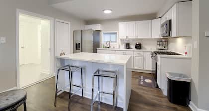5mins to Downtown•Spacious•Pet Friendly•W&D