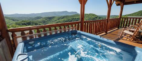 Bain à remous extérieur