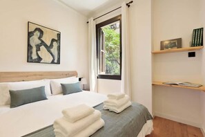 3 عدّة غرف نوم ومكواة/لوح كي وسرير سفر وواي فاي مجانًا