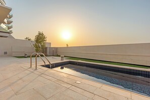 Superior-Stadtwohnung | Eigener Pool