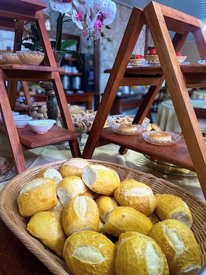 Tägliches inbegriffenes Frühstücksbuffet