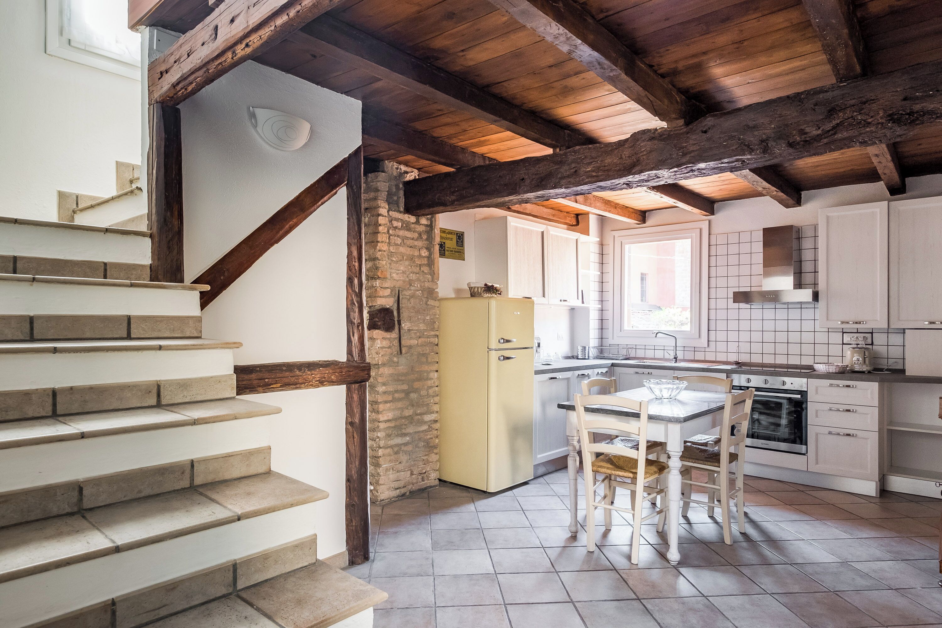 公寓式客房 | 私人厨房 | 大冰箱、微波炉、烤箱、炉灶