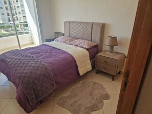 1 chambre, fer et planche à repasser, Wi-Fi, draps fournis