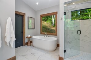Shower, hair dryer, towels - Blessing by the Creek ~ Creek Views ~ Playground ~ Must See! (Ellijay)