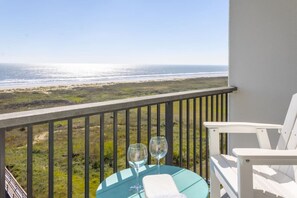 Property grounds - 608- Heated Pool Gulf View Studio (Galveston)