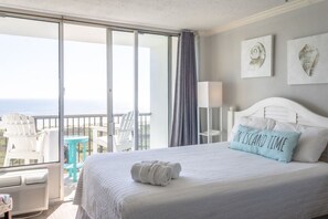 Skrivebord, strykejern/-brett, wi-fi (inkludert) og sengetøy