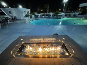 A heated pool - 403 Beachfront Heated Pool Gulf View Studio (Galveston)