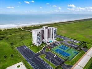 Exterior - 403 Beachfront Heated Pool Gulf View Studio (Galveston)