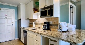 Cookware/dishes/utensils - 110 Gulf View Studio (Galveston)