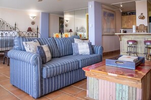 Smart TV, books, printers - 212 Beachfront Heated Pool Gulf View XL Studio Loft (Galveston)