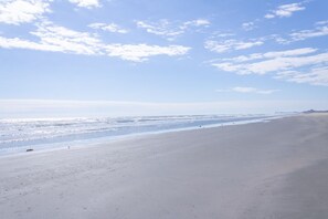 På stranden