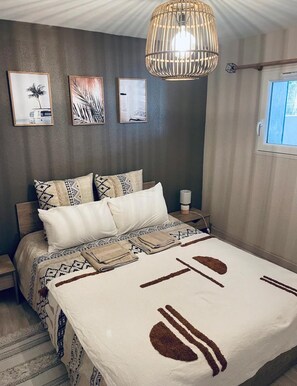 1 bedroom, WiFi, bed sheets - Small 2P in the heart of the mountains (puget theniers)