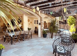 Outdoor dining - Small 2P in the heart of the mountains (puget theniers)